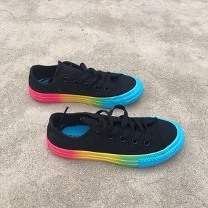 Converse Low Top Black And Rainbow 12c new